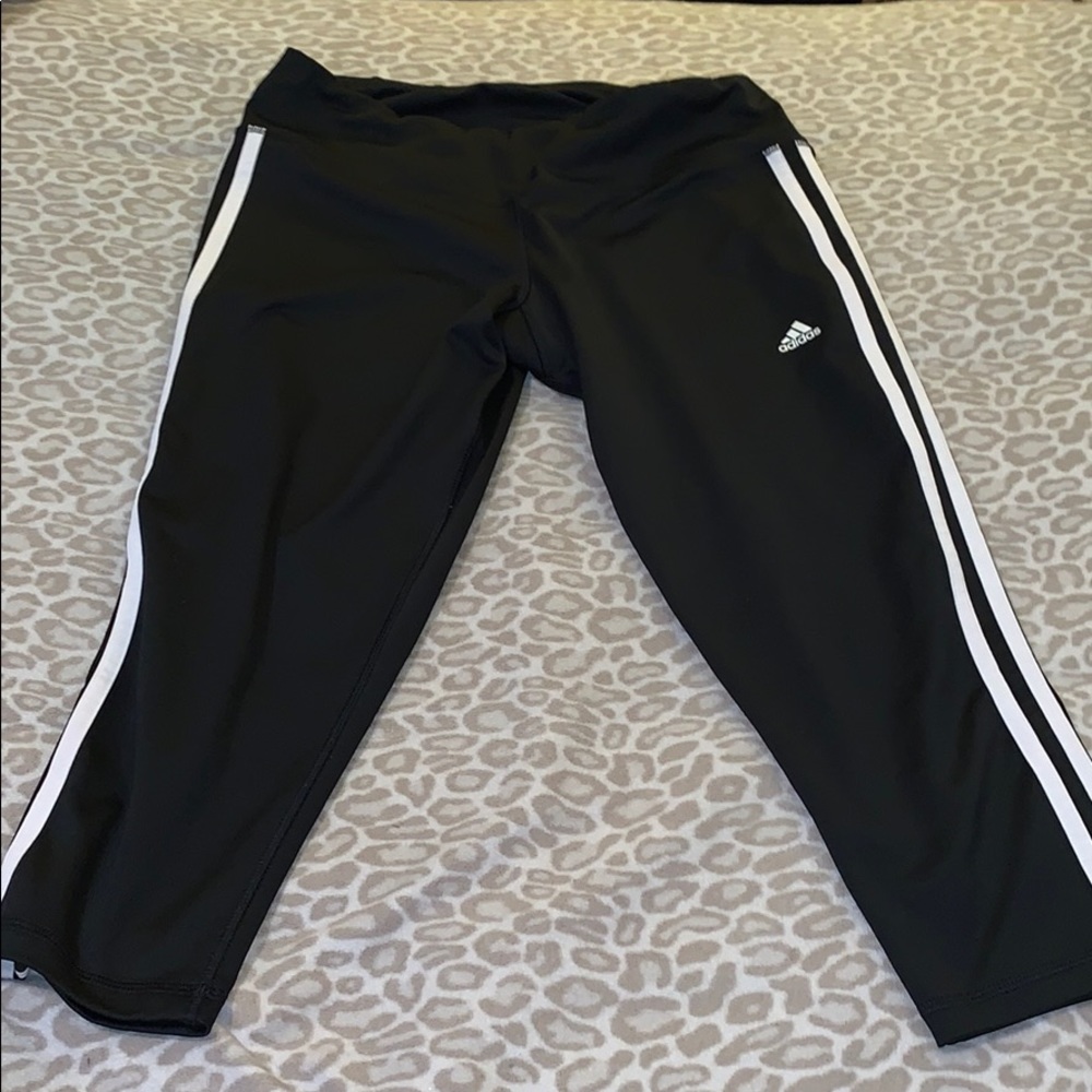 Adidas crop leggings